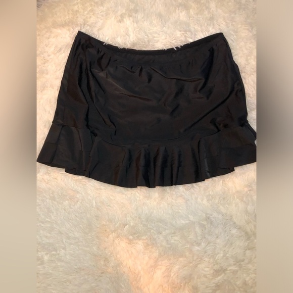 VENUS Black Mini Swim Skirt - Picture 6 of 13